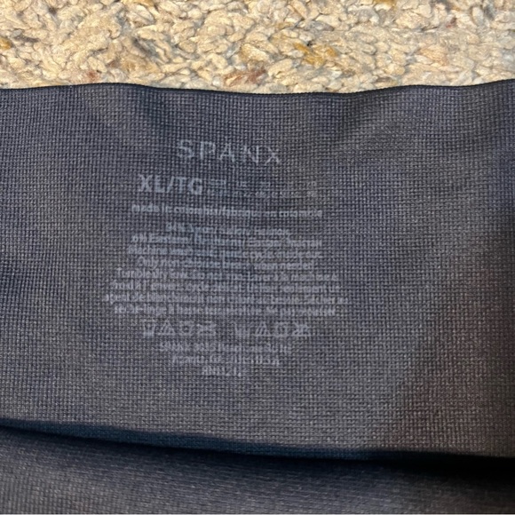 Spanx Camo Black/Gray Leggings Size XL - Picture 2 of 5